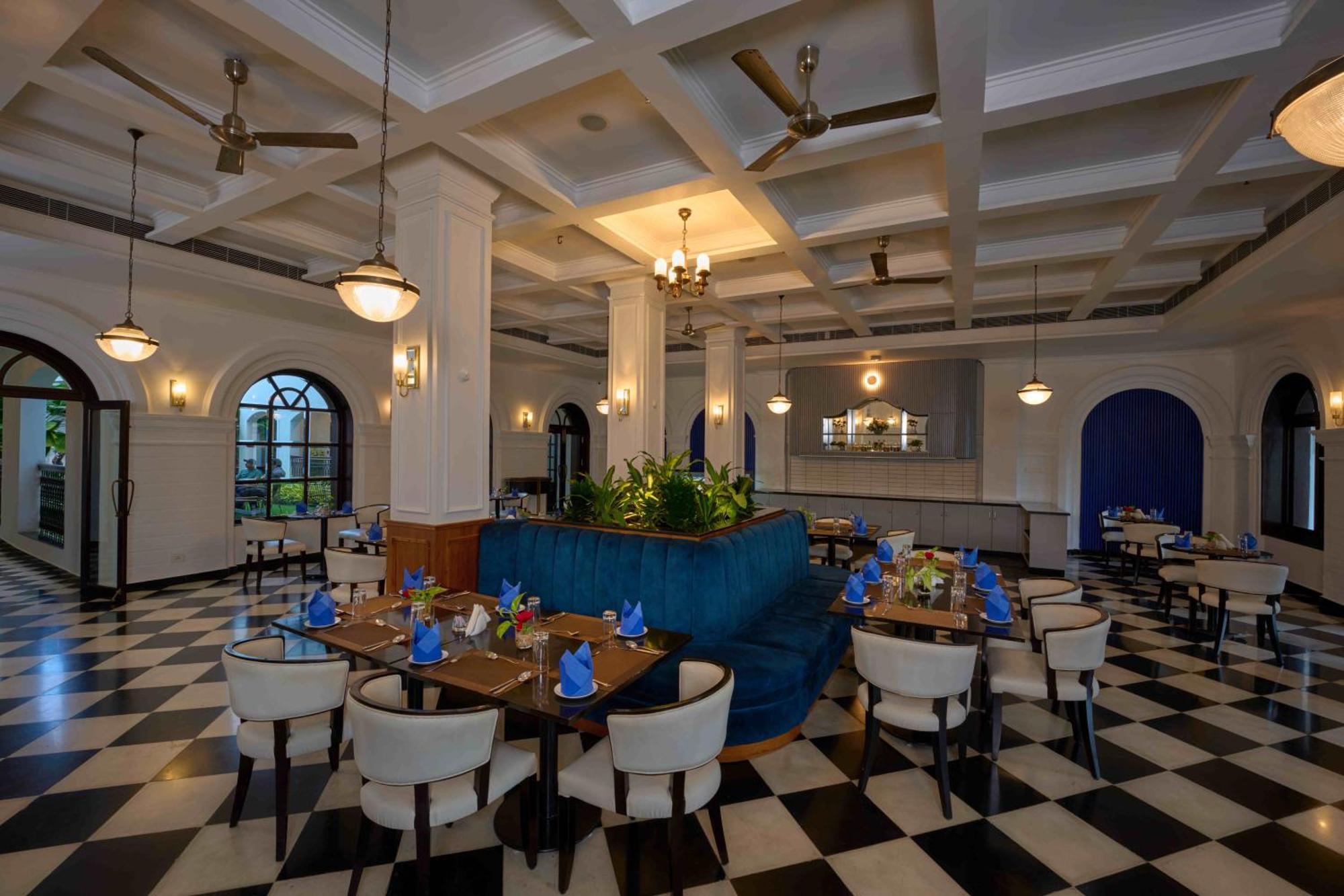 Hotel The Old Court House By Abad